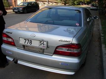 2001 Nissan Laurel Pictures