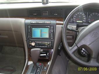 2001 Nissan Laurel Images