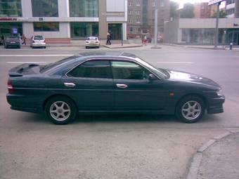 2001 Nissan Laurel Pictures