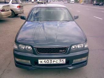 2001 Nissan Laurel Photos