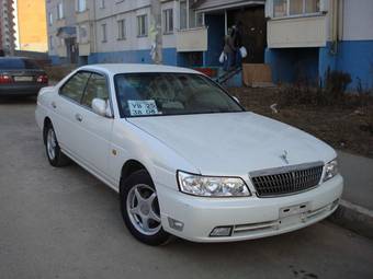 2001 Nissan Laurel Photos