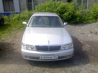 2001 Nissan Laurel Pictures