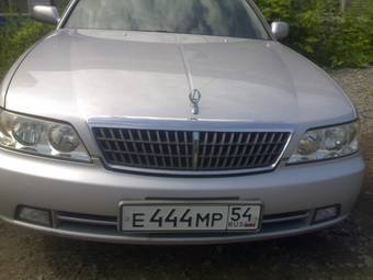 2001 Nissan Laurel Pictures