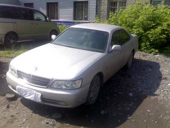 2001 Nissan Laurel Pics
