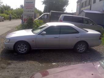 2001 Nissan Laurel Photos