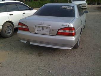 2001 Nissan Laurel Photos