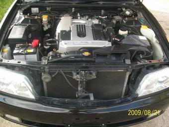 2001 Nissan Laurel Pictures