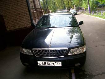 2001 Nissan Laurel Pictures
