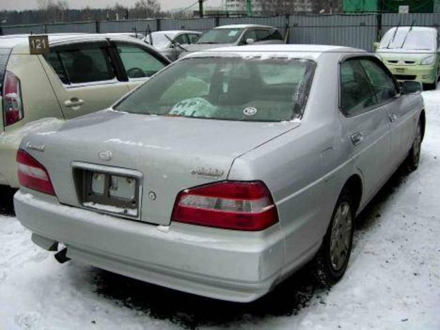 2002 Nissan Laurel