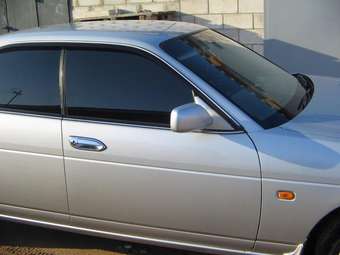 2002 Nissan Laurel Pictures