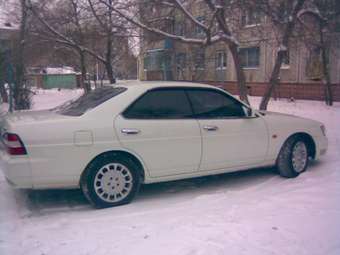 2002 Nissan Laurel Pictures