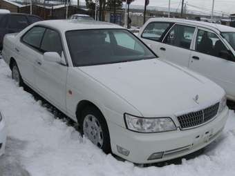 2002 Nissan Laurel Images