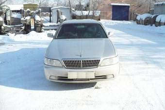 2002 Nissan Laurel Photos