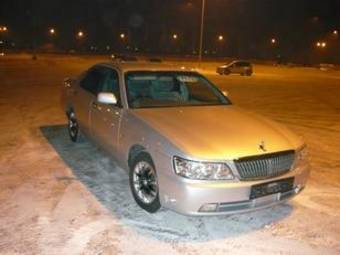 2002 Nissan Laurel Pictures