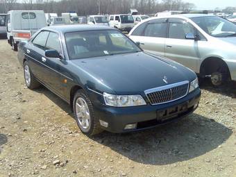 2002 Nissan Laurel Photos