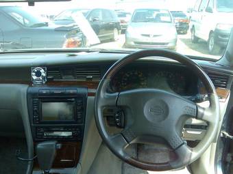 2002 Nissan Laurel Photos