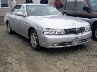 2002 Nissan Laurel Images
