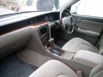 2002 Nissan Laurel Photos
