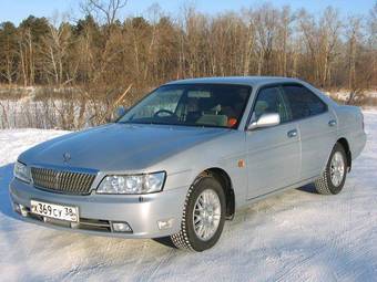 2002 Nissan Laurel Photos