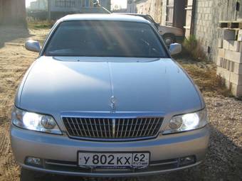 2002 Nissan Laurel Photos