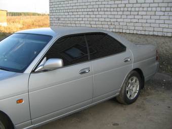 2002 Nissan Laurel Pictures