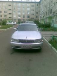 2002 Nissan Laurel Photos