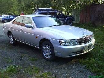 2002 Nissan Laurel Photos