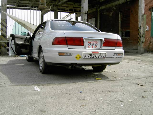 1999 Nissan Leopard