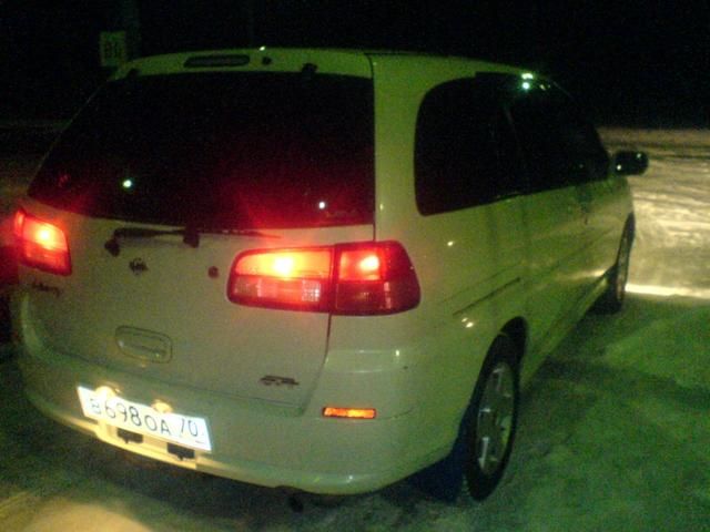 1998 Nissan Liberty