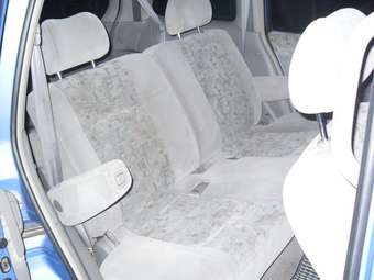 1998 Nissan Liberty Images