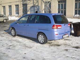 1998 Nissan Liberty Pictures