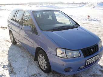 1998 Nissan Liberty Pictures