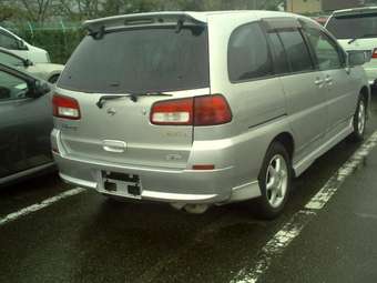 1998 Nissan Liberty Photos