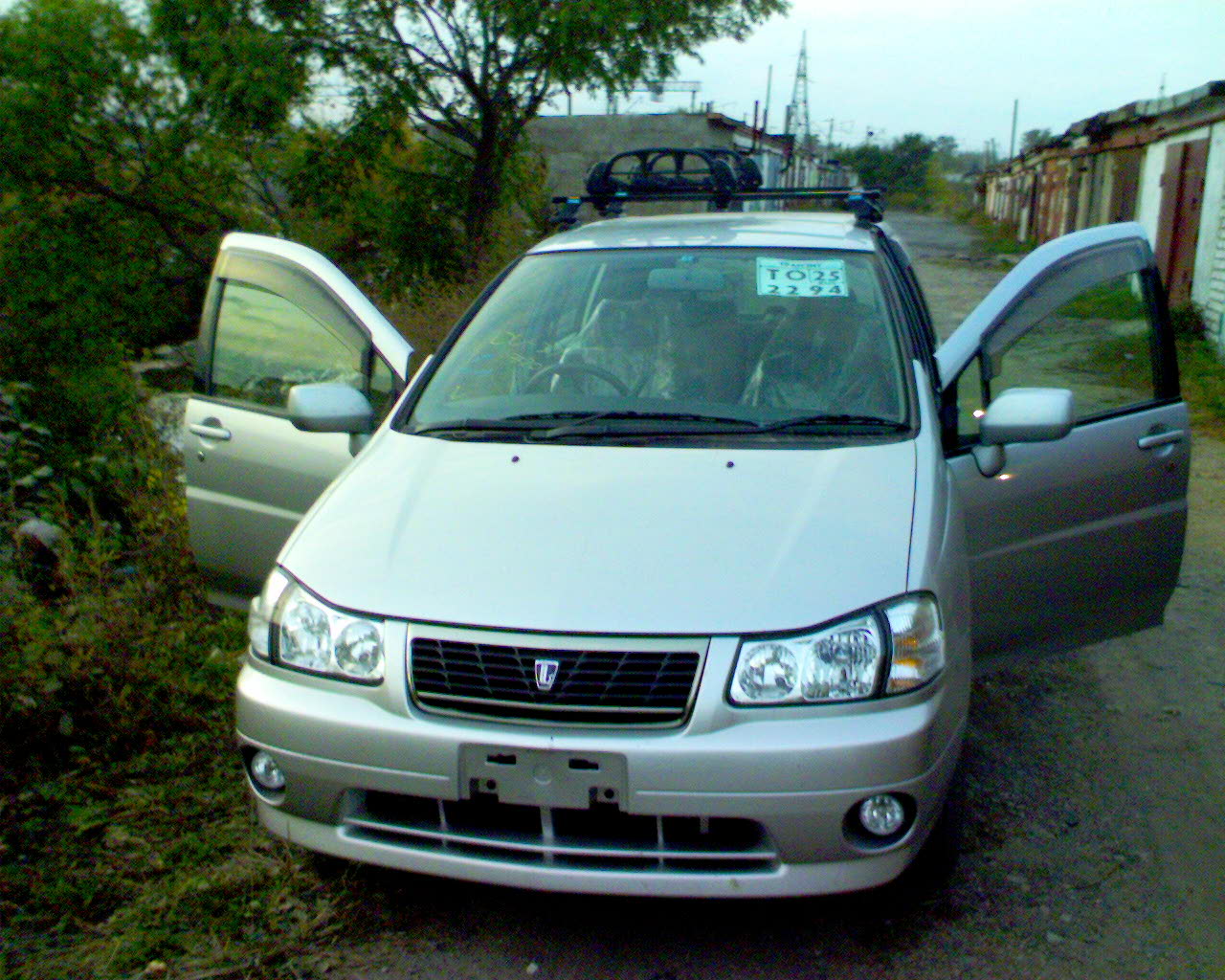 1999 Nissan Liberty