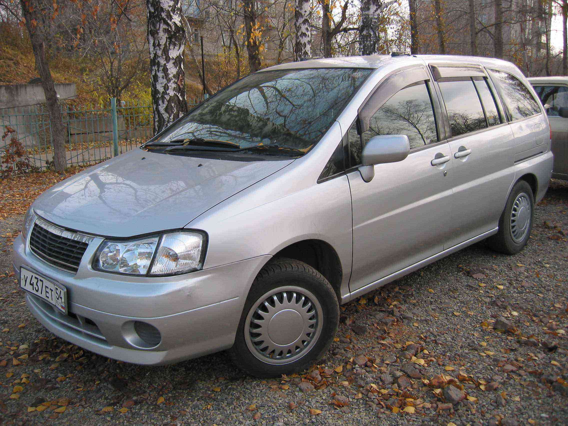 1999 Nissan Liberty