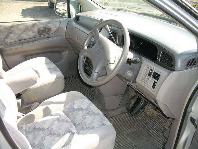 1999 Nissan Liberty