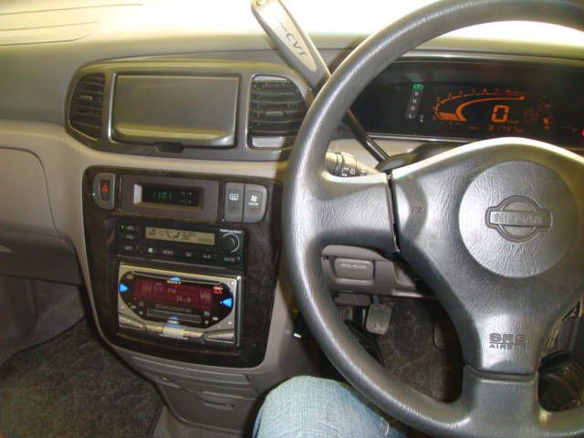 1999 Nissan Liberty