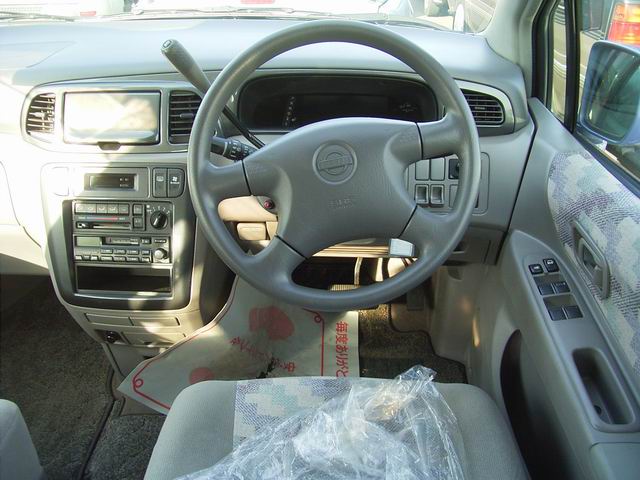 1999 Nissan Liberty Pictures