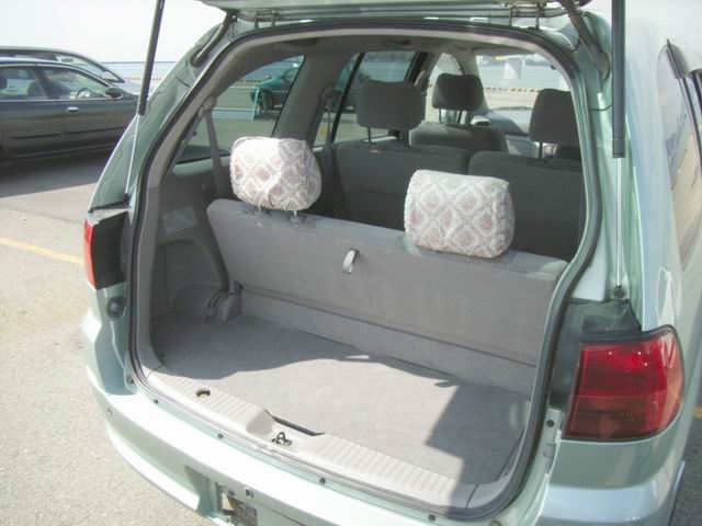 1999 Nissan Liberty Pictures