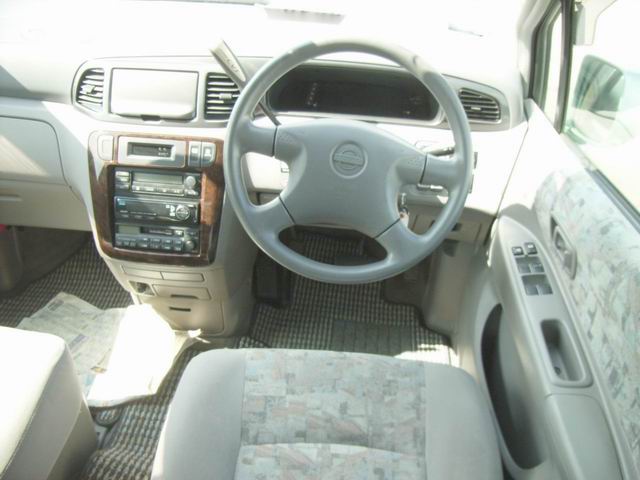 1999 Nissan Liberty Pictures