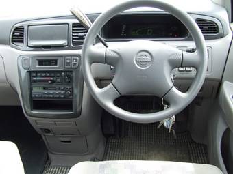 1999 Nissan Liberty Photos