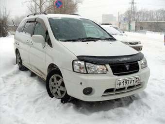 1999 Nissan Liberty Pictures
