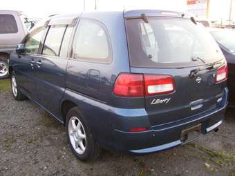 1999 Nissan Liberty Pictures
