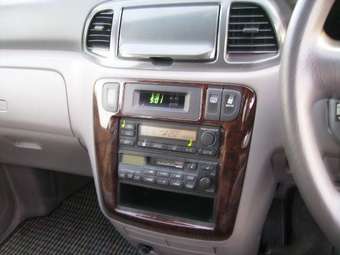 1999 Nissan Liberty Pictures