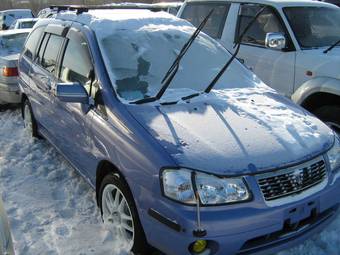 1999 Nissan Liberty Pictures