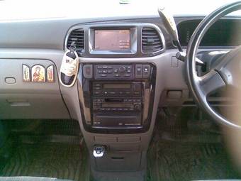 1999 Nissan Liberty Pictures