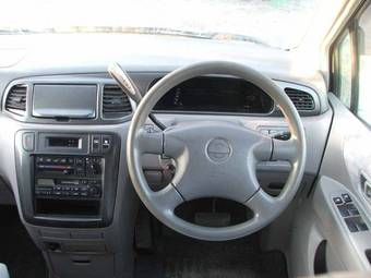 1999 Nissan Liberty Photos