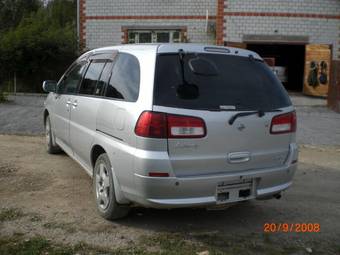 1999 Nissan Liberty Images