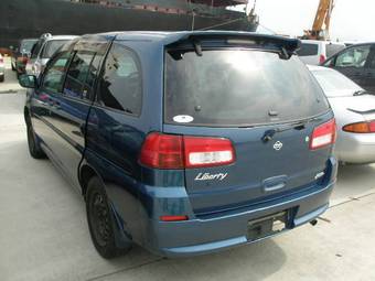 1999 Nissan Liberty Photos