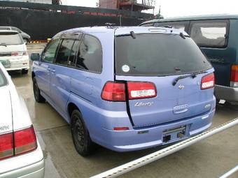 1999 Nissan Liberty Pictures